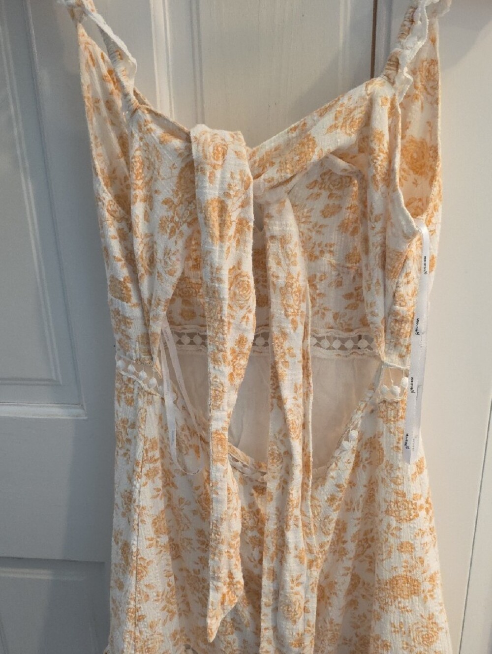 Floral Ruffle Sundress size L - White and Yellow - Picture 4 of 6